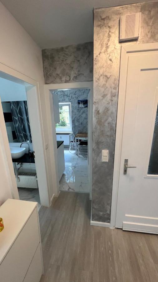 Cozy And Modern 1 Bedroom 3 Room Apartment ヴィースバーデン エクステリア 写真